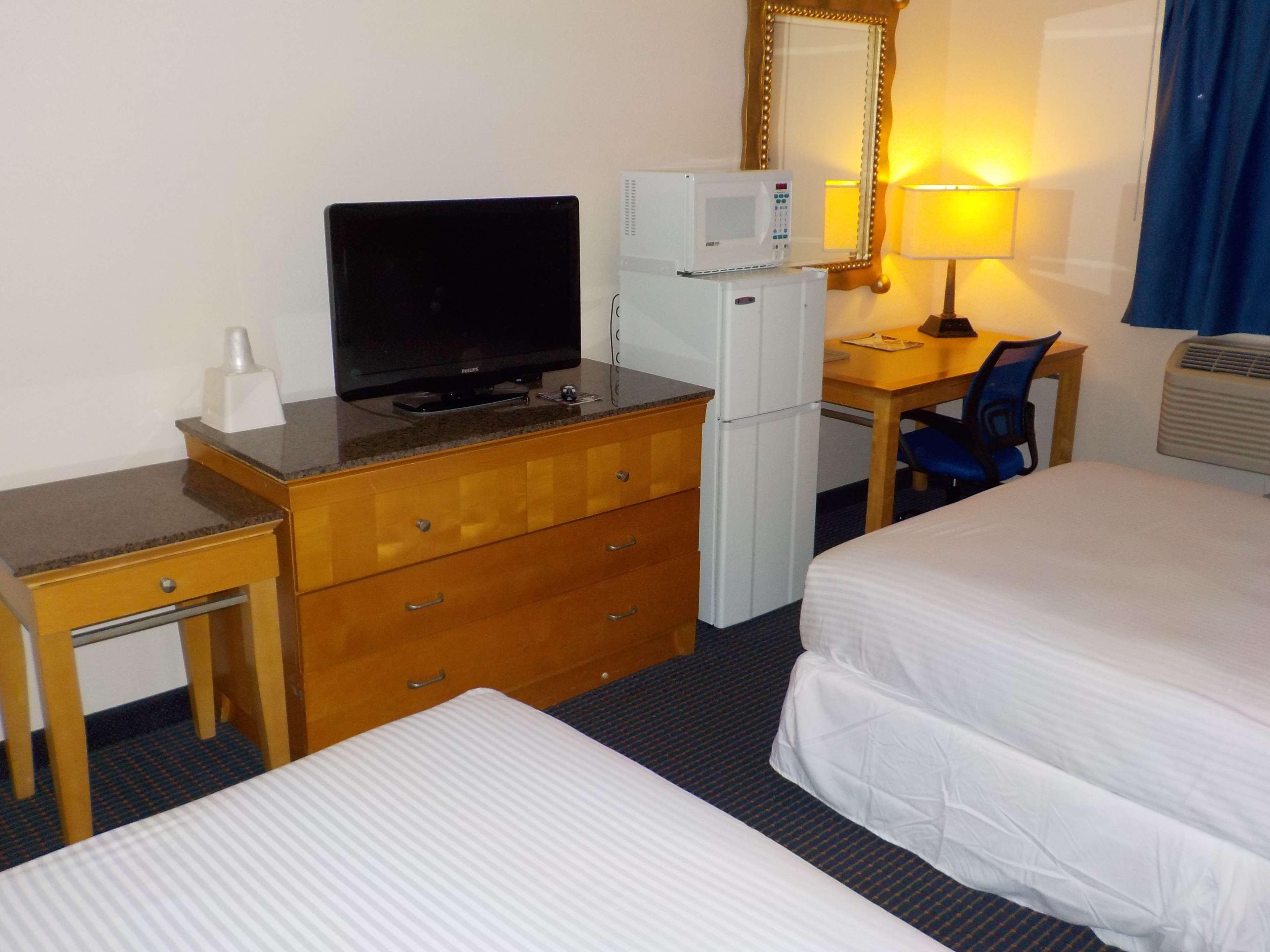 Best Western Plus Stevens County Hotel